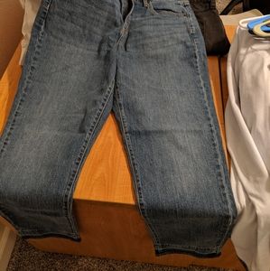 Woman's Mid Rise boyfriend Jeans